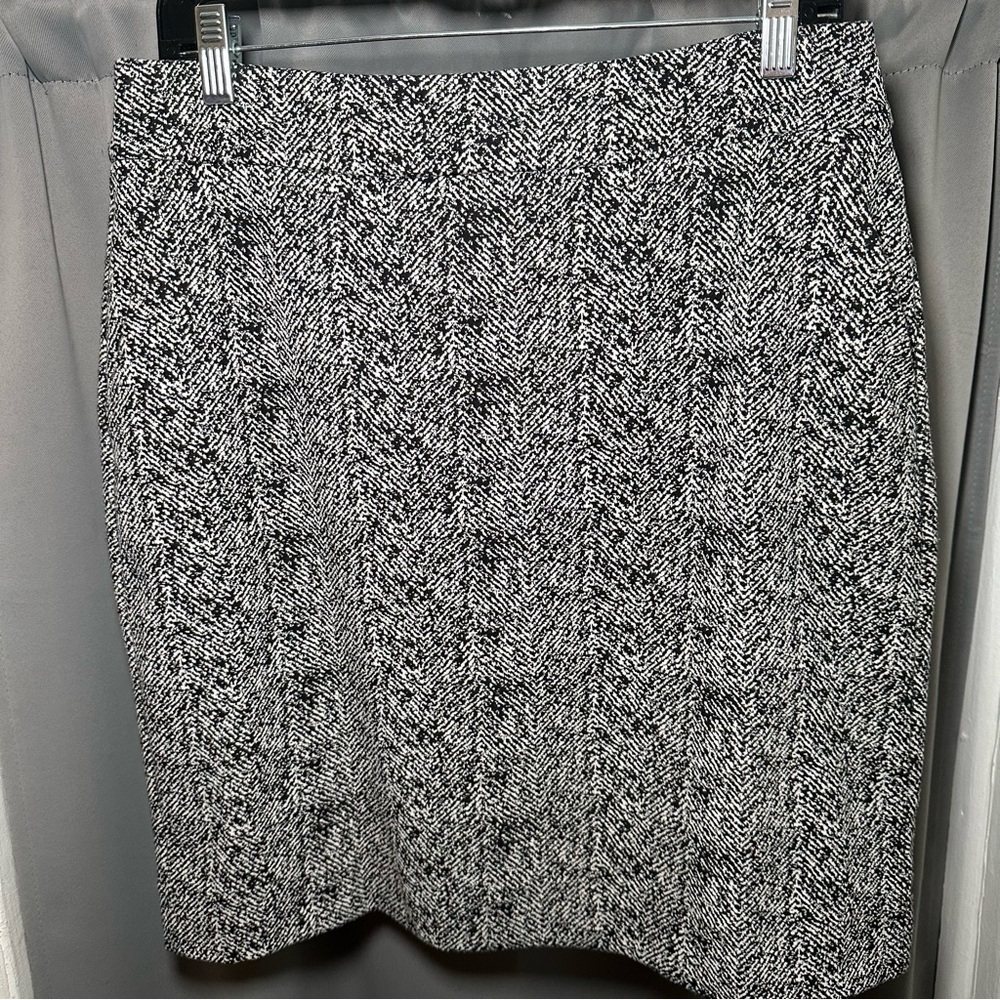 Cabi Elegant Black and White Printed Women's Workwear Pencil Skirt Sz 10 - Picture 3 of 13